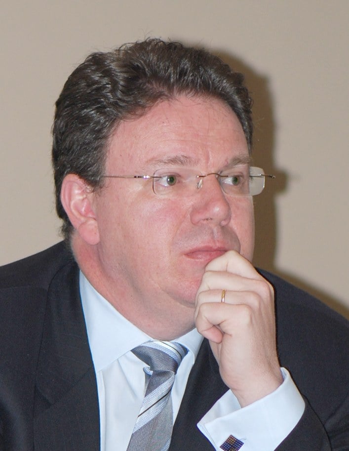 evan thornley, co-founder of looksmart, speaking at melbourne town hall in 2007.